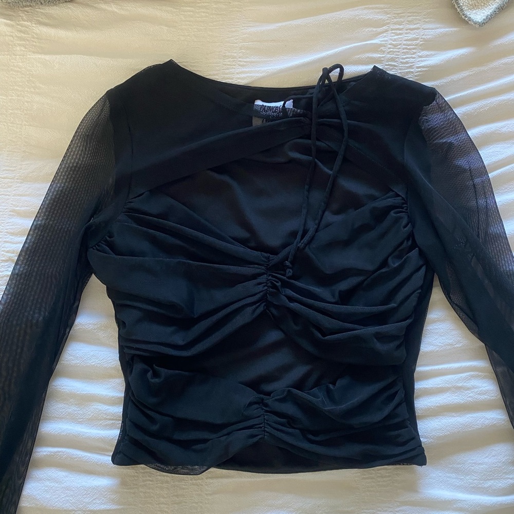 Cutout Top